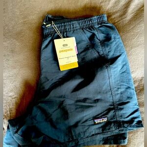 NWT Patagonia women’s baggies